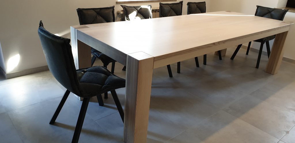 Modern table